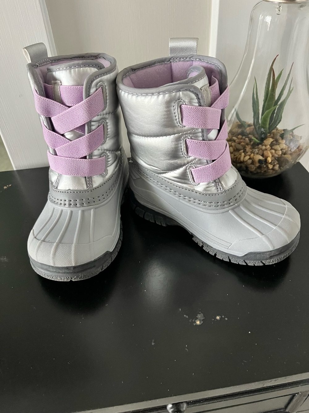 Oshkosh Waterproof Snow Boots Sz 7 Girls